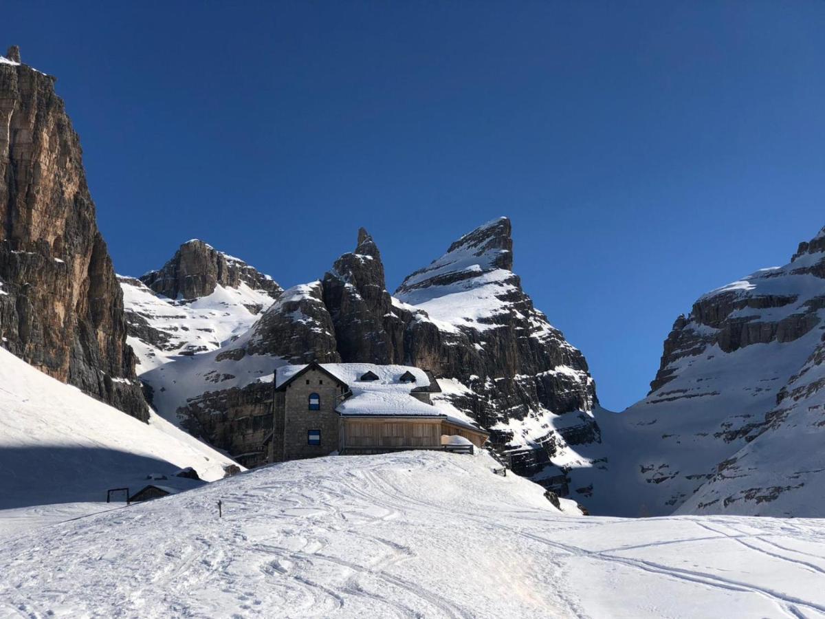 Hotel Binelli Pinzolo Exteriör bild