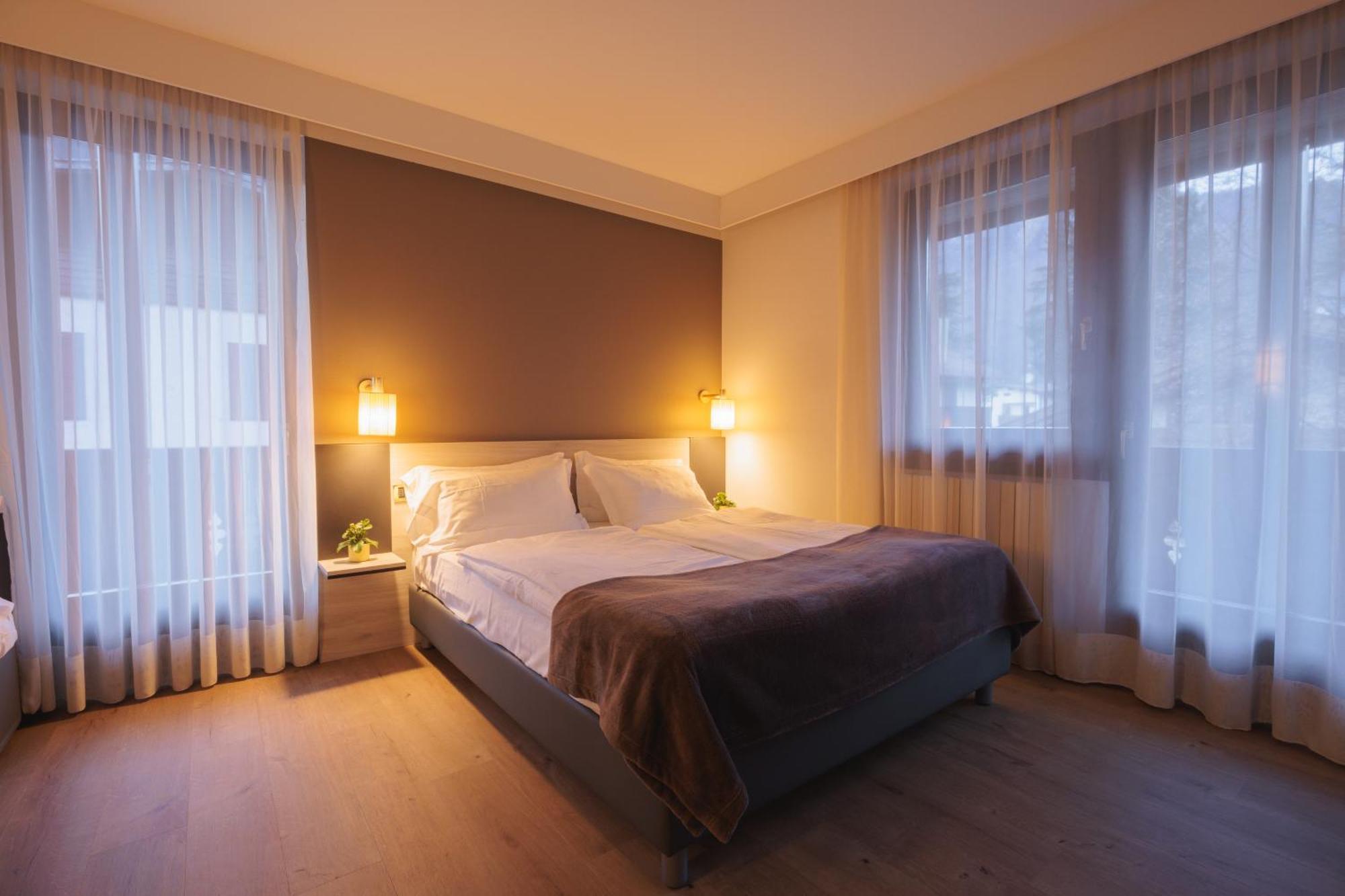 Hotel Binelli Pinzolo Exteriör bild