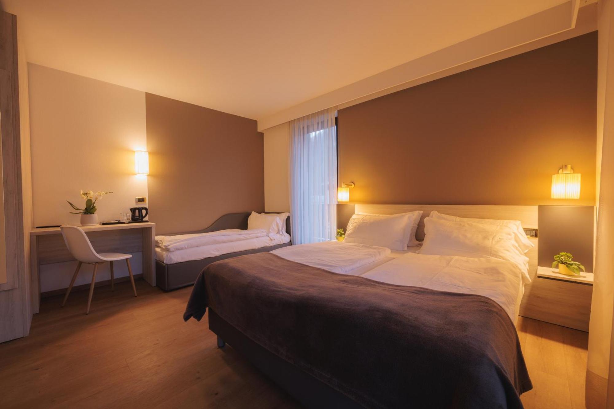 Hotel Binelli Pinzolo Exteriör bild